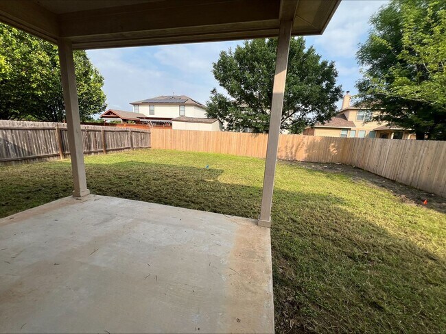 Foto del edificio - June Rent Free! 4 Bedroom Home in Villages...