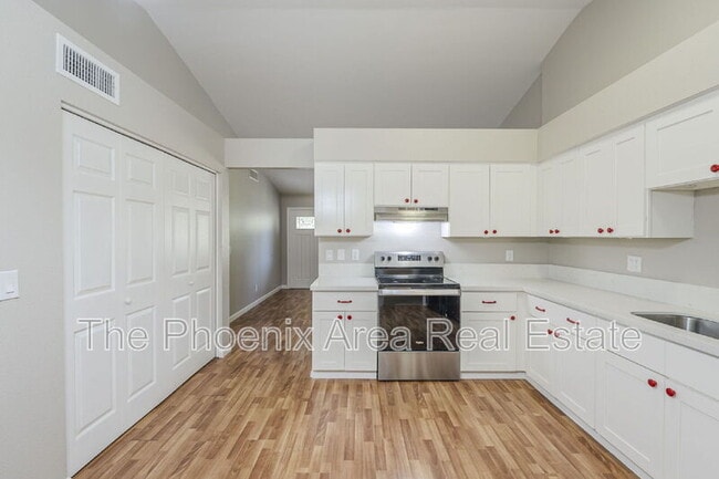 Photo - 875 S Nebraska St Townhome