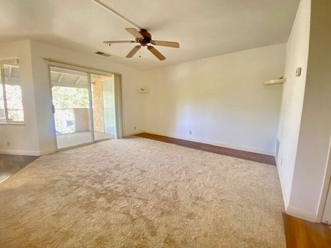 Building Photo - 4623 Nicol Common