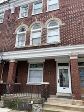 Building Photo - 18 W James St