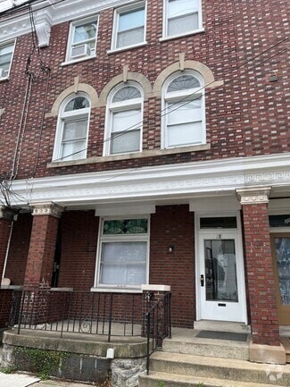 Building Photo - 18 W James St