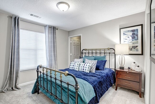 Building Photo - Bellingham Apartment Homes