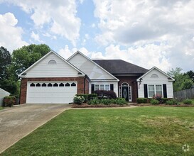 Building Photo - 130 Eagle Glen Dr