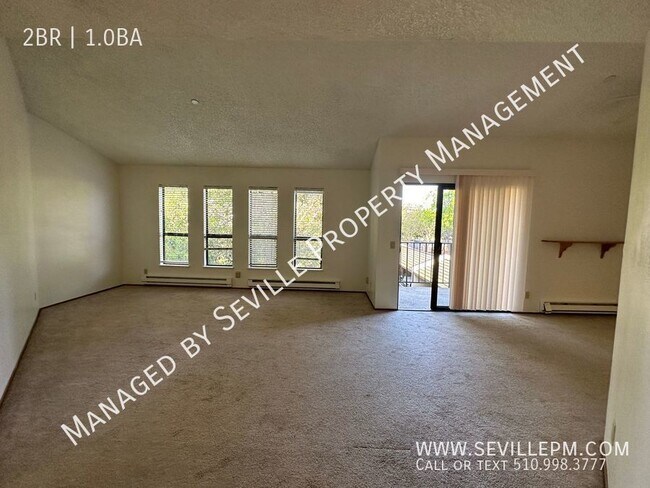 Building Photo - MOVE IN READY 2BR /1BA Condo in great loca...