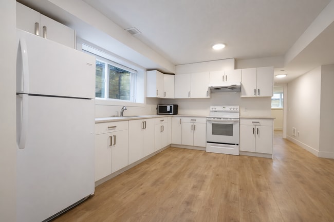 Building Photo - 4581 Sumas Mountain Rd