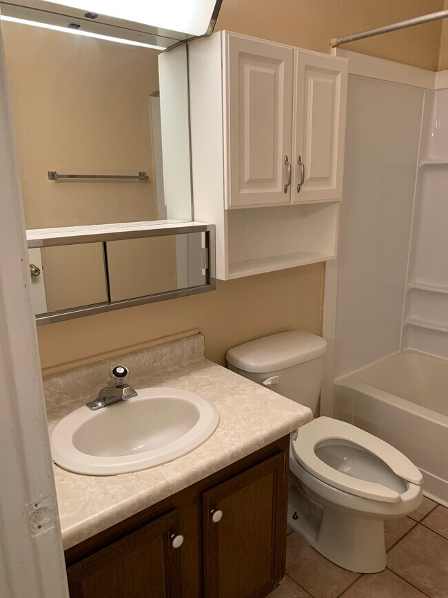 Bathroom - 350 W Railroad St