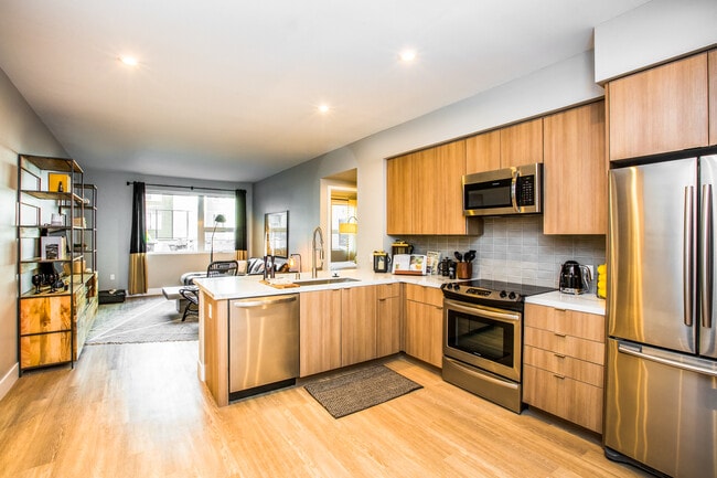 Kitchen - Fourth Street East