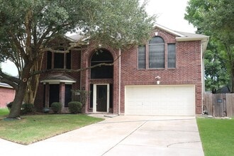 Building Photo - 727 Darone Ct
