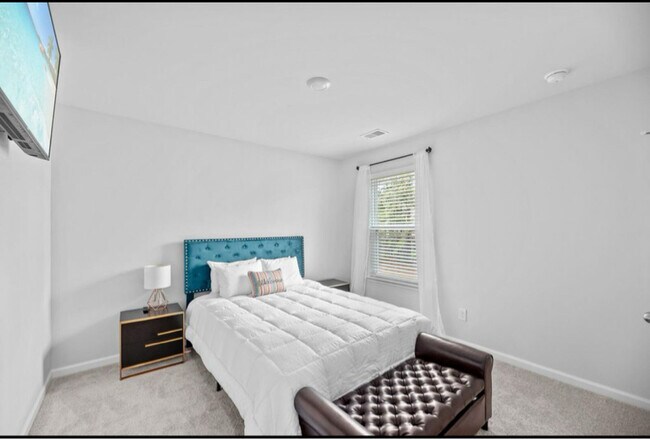 Foto del edificio - 218 Sweet Cherry Ln