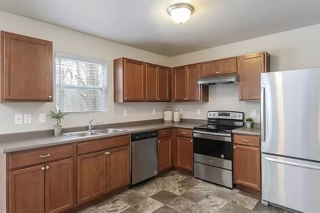 Building Photo - Great Home in Outstanding Schools!