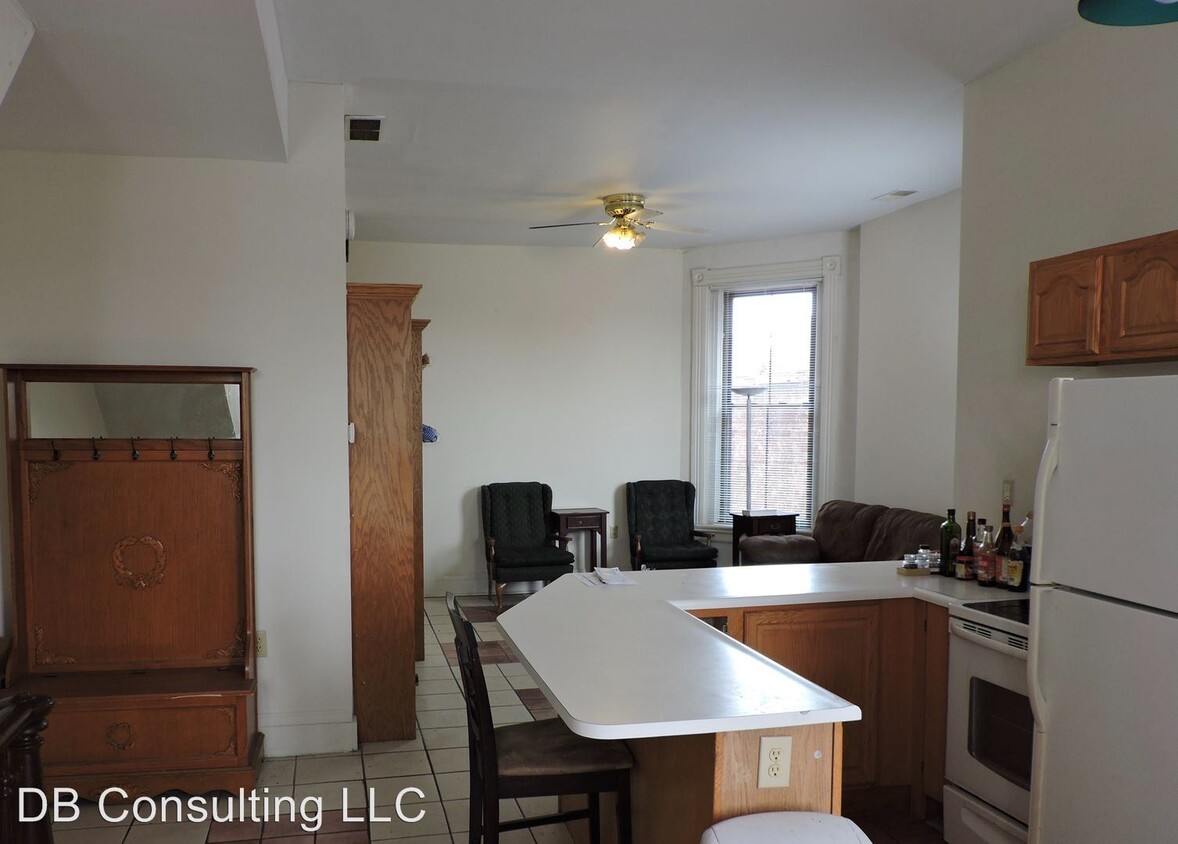 Foto principal - 127 Calhoun St