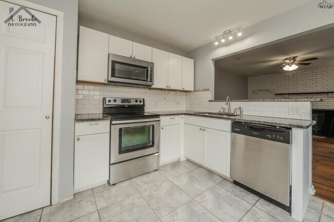 Foto del edificio - 2953 Moffett Ave