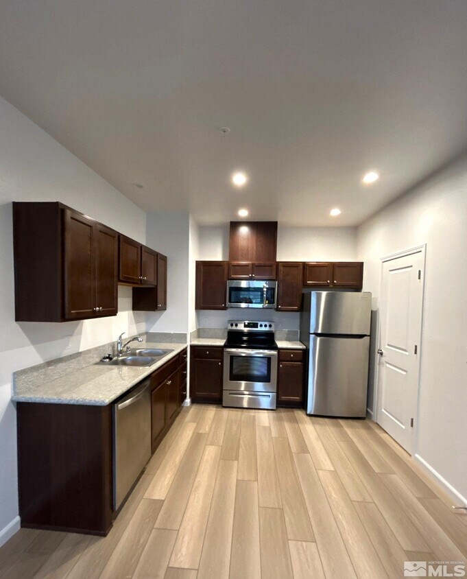 Primary Photo - 2788 Plumas St