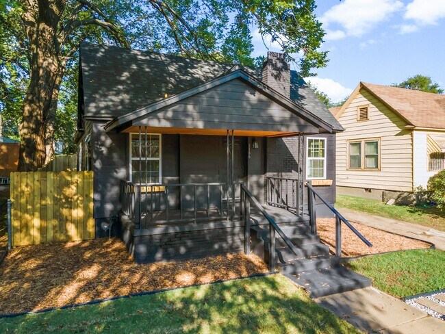 Foto del edificio - Stunning 2 Bedroom 2 Bath in the heart of Tulsa!
