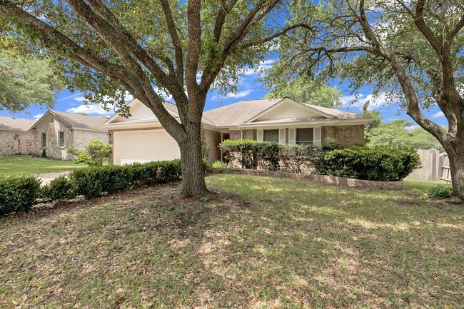 Foto del edificio - 1807 Timber Ridge Dr