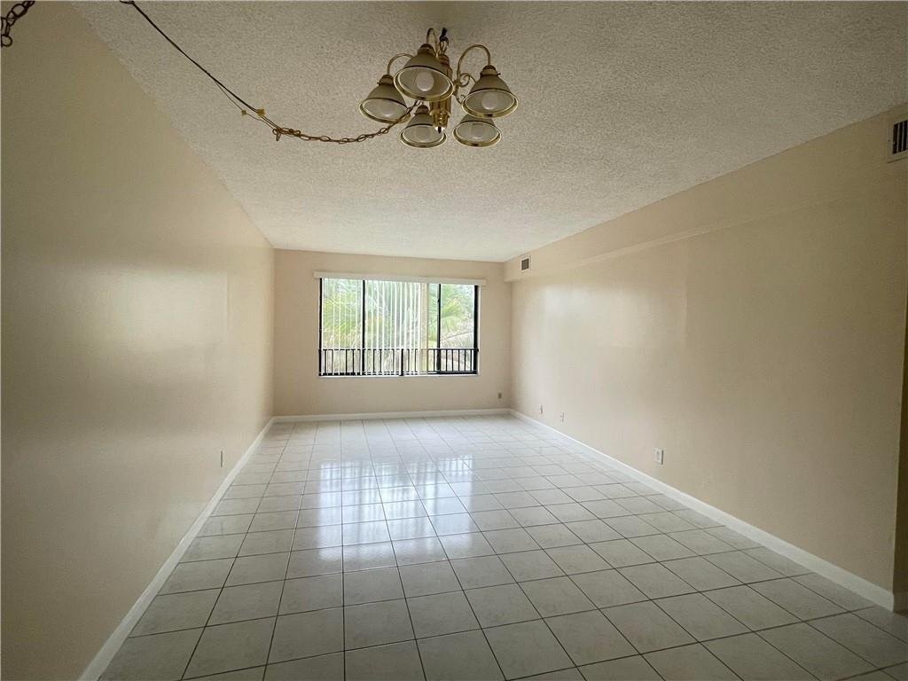 Foto principal - 11477 NW 39th Ct