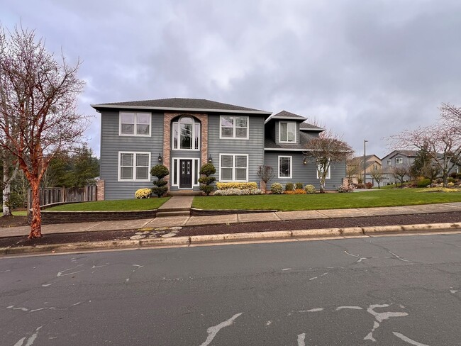 Foto del edificio - Happy Valley Traditional Two-Story