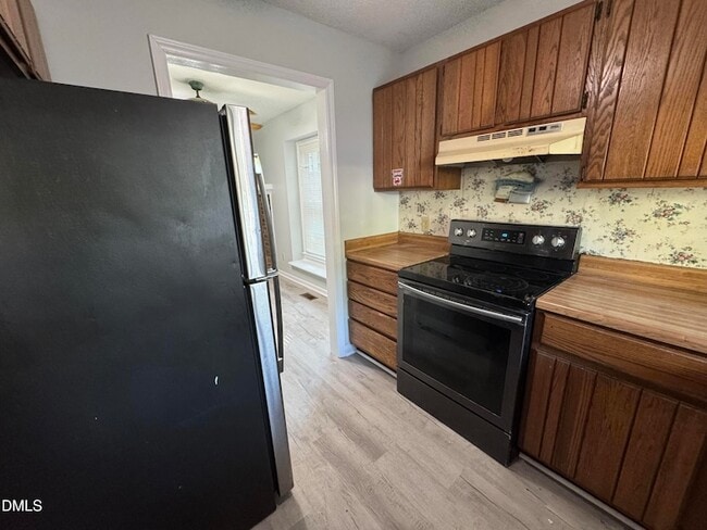 Building Photo - 4200 Bertram Dr