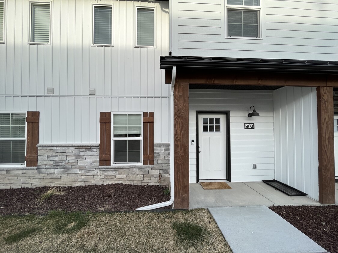 359 N 3rd W, Rigby, ID 83442 - Townhome Rentals In Rigby ID ...