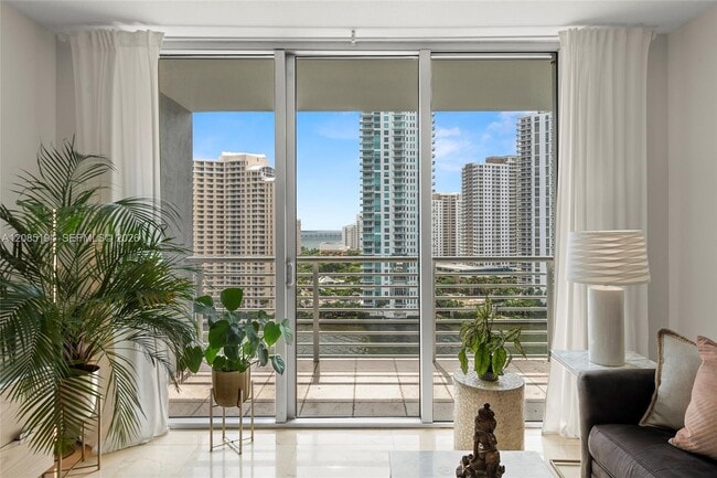 Building Photo - 335 S Biscayne Blvd