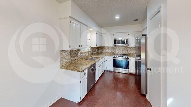 Foto del edificio - 217 Creekside Ln