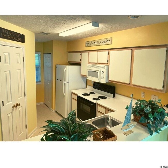 Building Photo - 618 Waterway Village Blvd