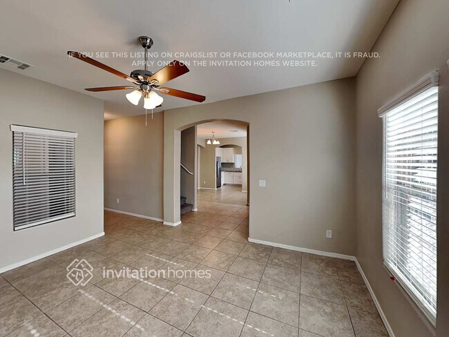 Foto del edificio - 17696 W Langer Ln