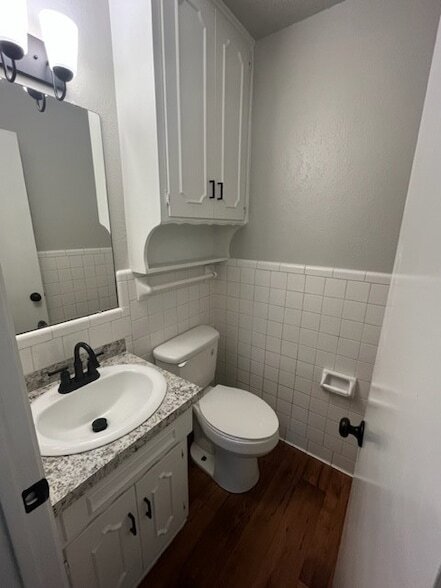 Building Photo - 114 Meadow View Dr