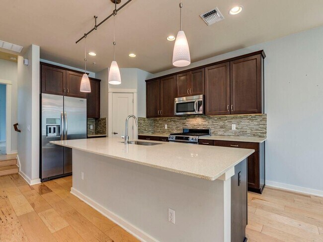 Foto del edificio - 4006 Valley View Rd