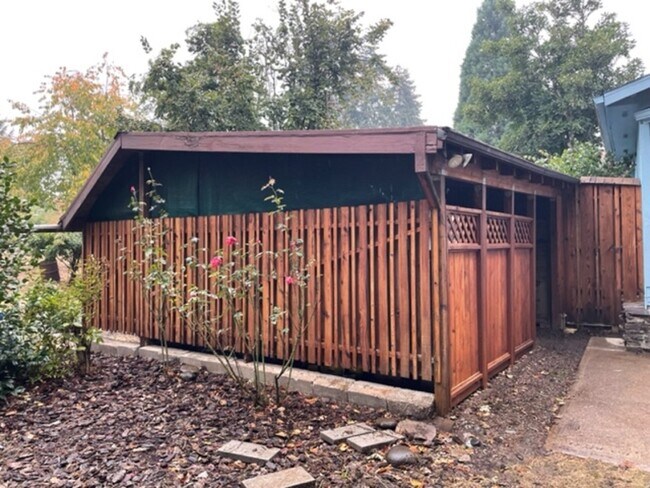 Building Photo - 35349 S Farm Rd