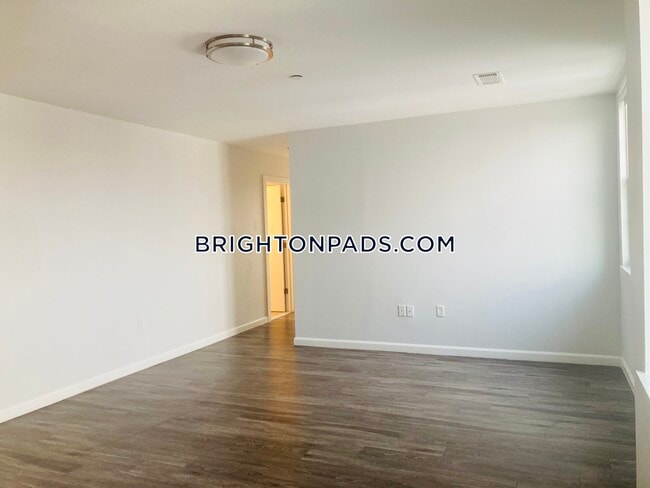 Building Photo - 1505 Commonwealth Avenue