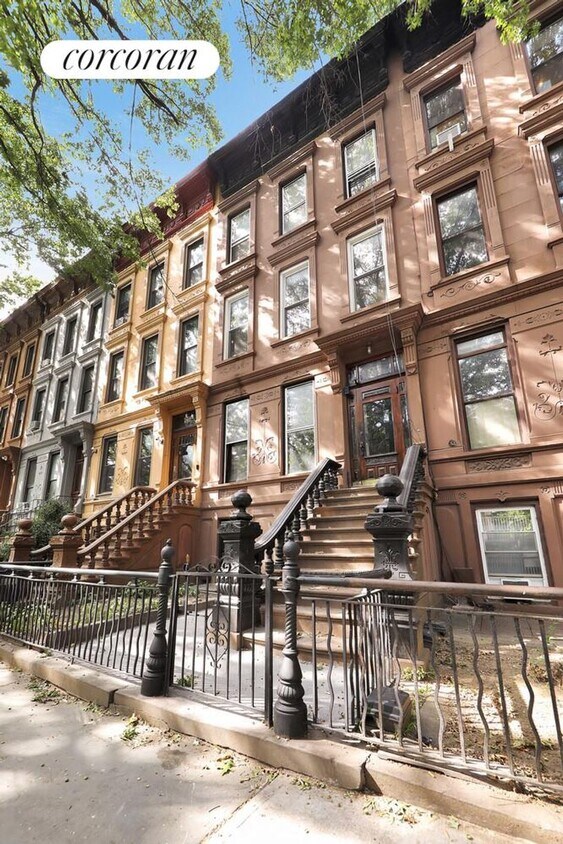 Foto del edificio - 209 Jefferson Ave