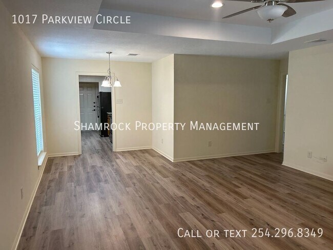Building Photo - Hewitt Park Duplex