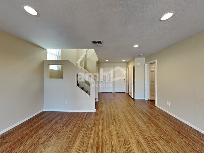Building Photo - 22644 W Adams Dr