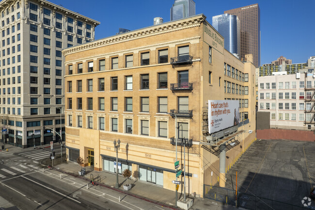 257 S SPRING St - Douglas Building Lofts