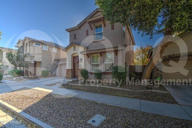 Foto del edificio - 4273 E Oakland St