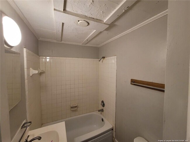 Foto del edificio - 5808 Gregory St