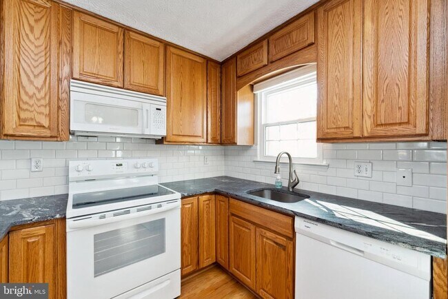 Building Photo - 13997 Antonia Ford Ct