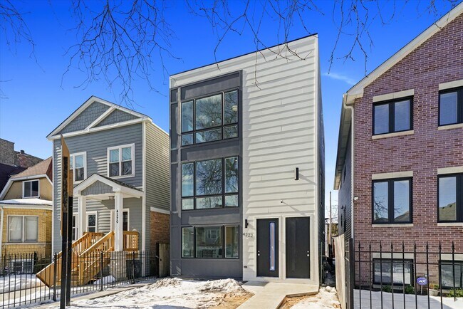 Building Photo - 4222 N Bernard St