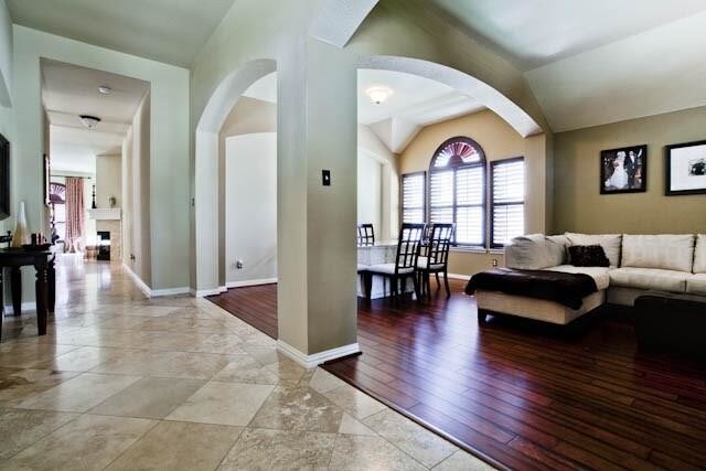 Foto del edificio - 6352 Rolling Hill Rd