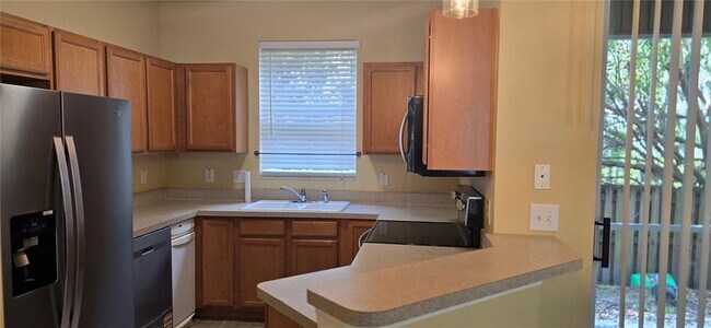 Building Photo - 11012 Black Swan Ct
