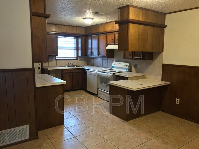 Foto del edificio - 6606 Quitman Ave