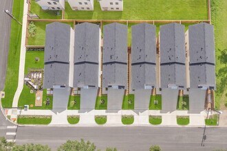 Building Photo - 6012 Knox St