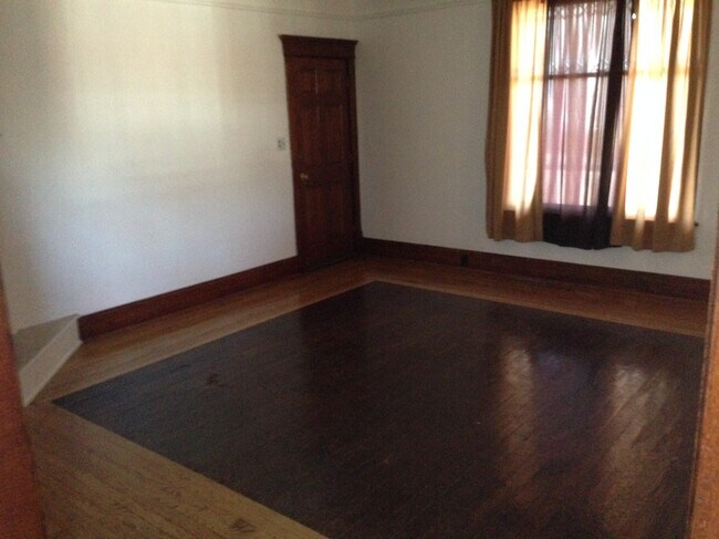 Dormitorio - 912 Pine St