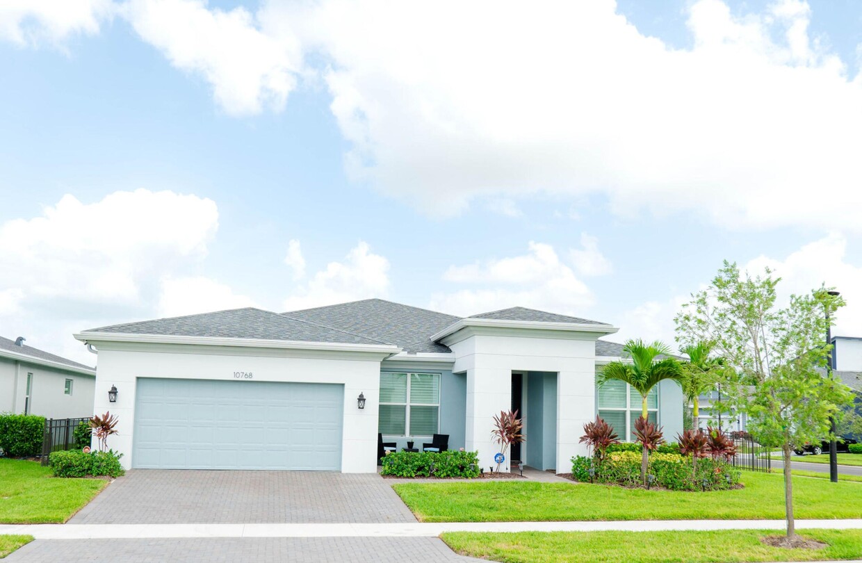 Primary Photo - 10768 SW Carina Ln