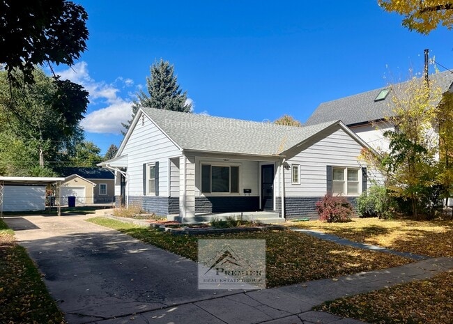 Building Photo - 2334 N El Paso St