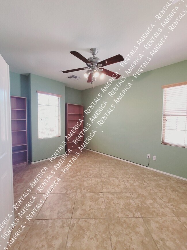 Foto del edificio - 6756 S Seton Ave