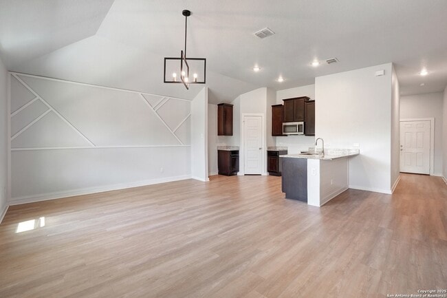 Building Photo - 10726 Francisco Way