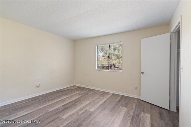 Foto del edificio - 1870 Agora Cir SE