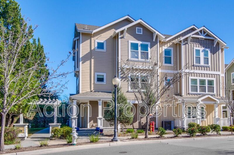 Foto principal - 1908 Cambridge Dr